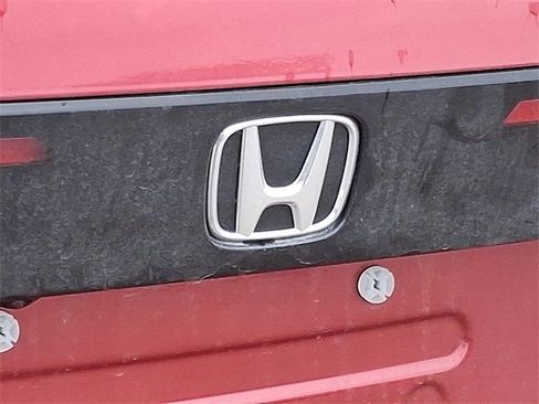 Used 2025 Honda Accord Touring image 4