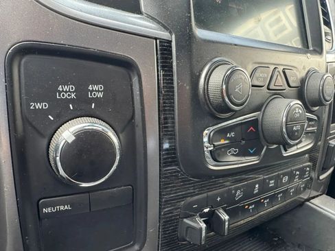 Used 2018 RAM 2500 Limited AWD/4WD image 18