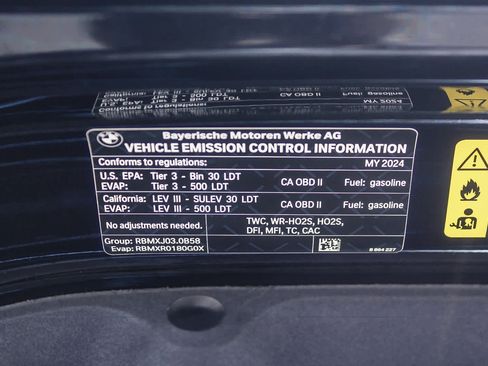Used 2024 BMW X5 xDrive40i w/ M Sport Package AWD/4WD image 28