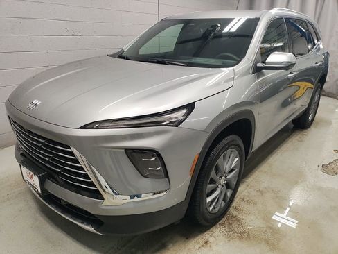 New 2026 Buick Enclave Preferred w/ LPO, Floor Liner Package image 19