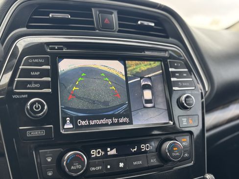 Used 2017 Nissan Maxima Platinum image 30