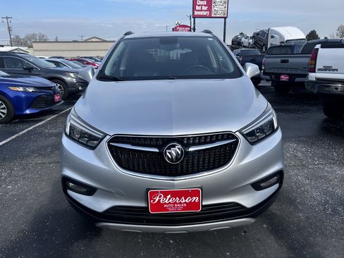 Used 2018 Buick Encore Essence image 3