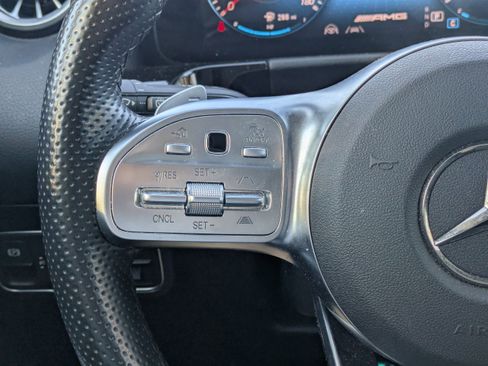 Certified 2022 Mercedes-Benz GLA 35 AMG 4MATIC image 17