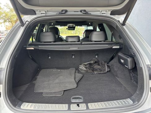 Used 2025 Genesis GV70 3.5T Sport w/ Sport Advanced Package image 16