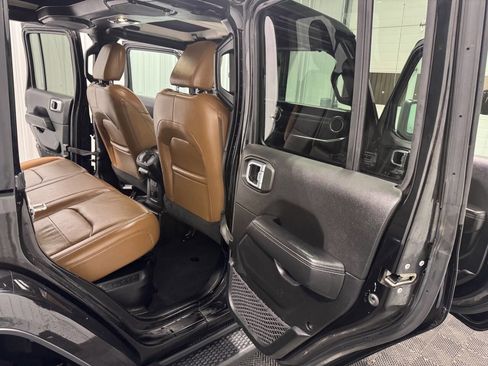 Used 2021 Jeep Wrangler Unlimited Sahara w/ Cold Weather Group image 22