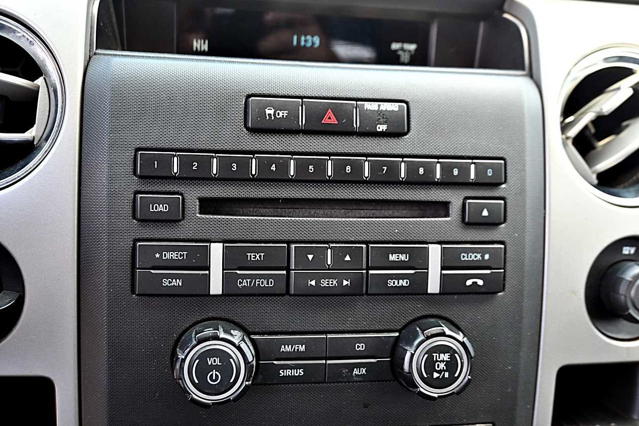 Used 2011 Ford F150 XLT w/ XLT Convenience Pkg RWD image 16