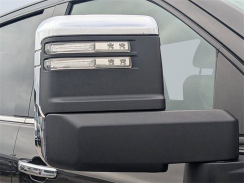 Used 2020 Chevrolet Silverado 3500 High Country w/ Z71 Off-Road Package image 11