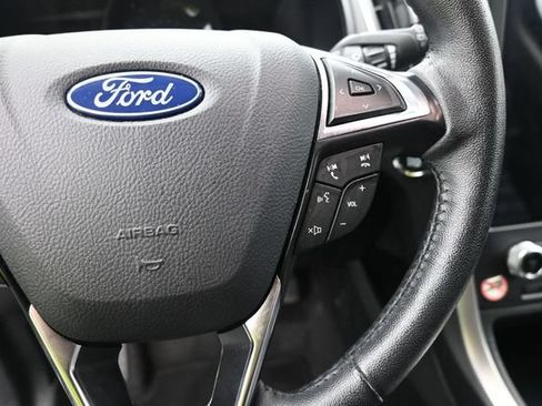 Used 2024 Ford Edge SEL AWD/4WD image 21