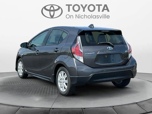 Used 2017 Toyota Prius C Two FWD image 4