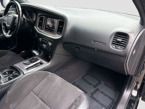Used 2022 Dodge Charger GT w/ Plus Group RWD image 27
