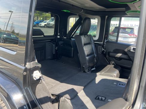 Used 2020 Jeep Wrangler Unlimited Sahara image 55