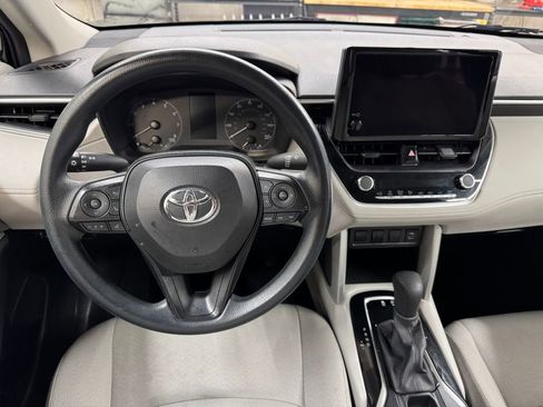 Used 2024 Toyota Corolla Cross L FWD image 18