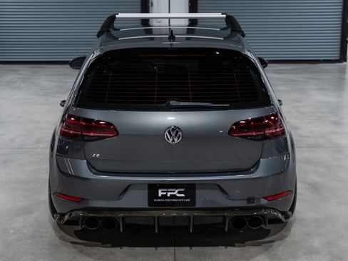 Used 2019 Volkswagen Golf R 4-Door image 5