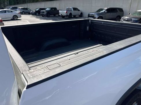 Used 2022 Chevrolet Silverado 2500 Custom w/ Custom Value Package AWD/4WD image 12