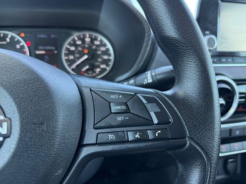 Used 2024 Nissan Sentra S FWD image 9
