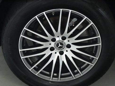 Used 2023 Mercedes-Benz GLC 300 4MATIC image 40
