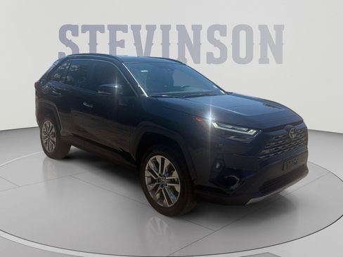 Used 2025 Toyota RAV4 Limited w/ Advanced Technology Package AWD/4WD image 7