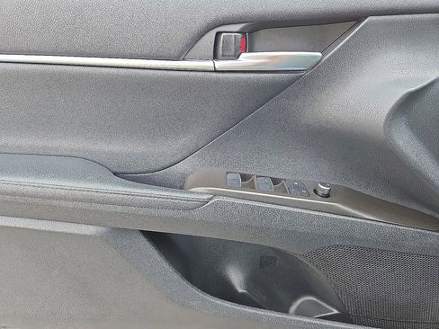 Used 2024 Toyota Camry XSE image 19