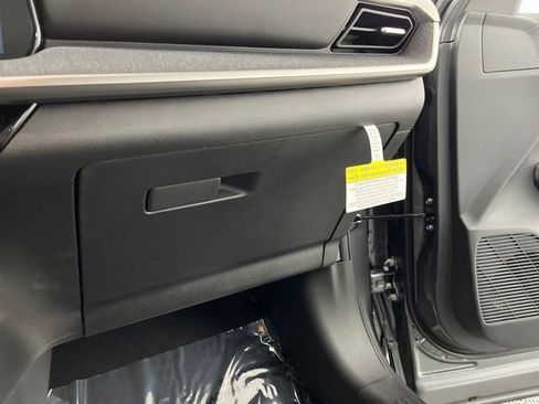 New 2026 Nissan Kicks SV w/ Cold Weather Package FWD image 34