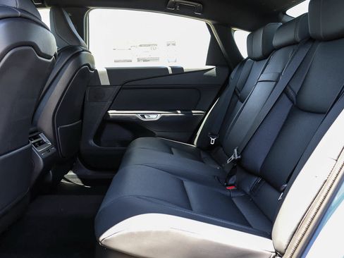 New 2026 Lexus ES 350e FWD image 19