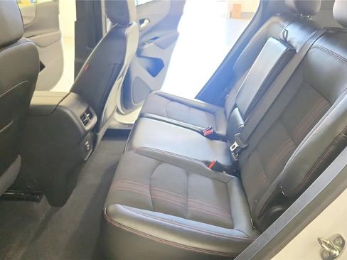 Used 2022 Chevrolet Equinox RS FWD image 26