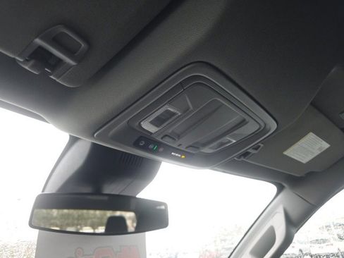 Used 2023 Chevrolet Silverado 1500 Custom image 19