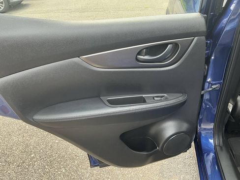 Used 2020 Nissan Rogue Sport S AWD/4WD image 28