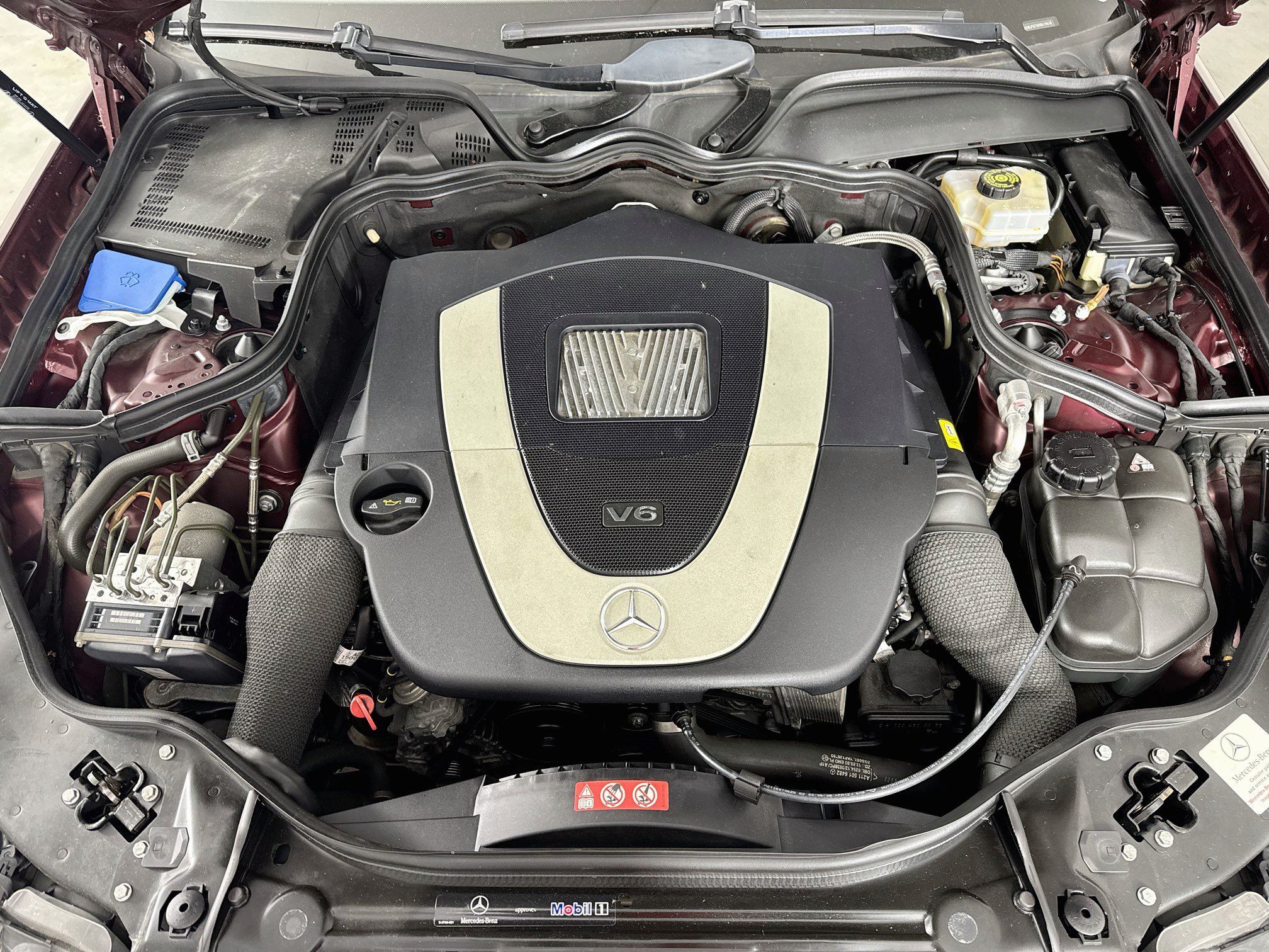 Used 2009 Mercedes-Benz E 350 4MATIC Sedan image 31