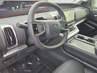 New 2027 Ford Expedition Platinum RWD video 3