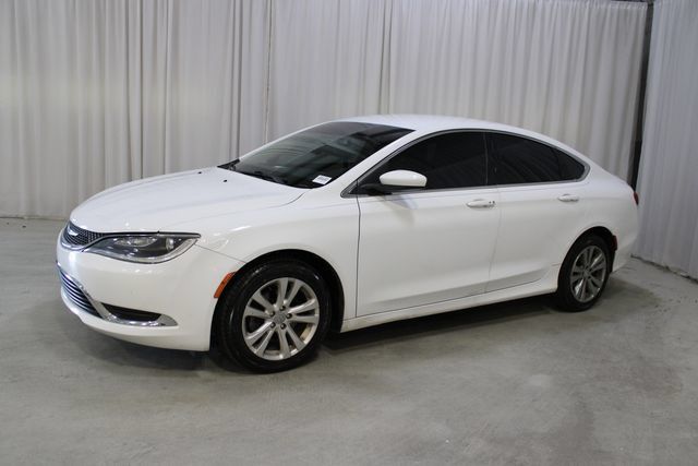 Used 2015 Chrysler 200 Limited FWD image 24