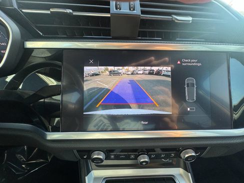 Used 2021 Audi Q3 2.0T Premium image 16