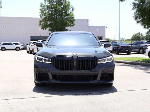 Used 2022 BMW 740i xDrive w/ M Sport Package AWD/4WD image 6