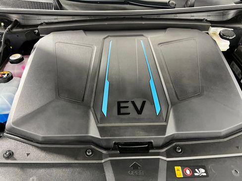 Used 2024 Hyundai Ioniq 5 SEL image 35