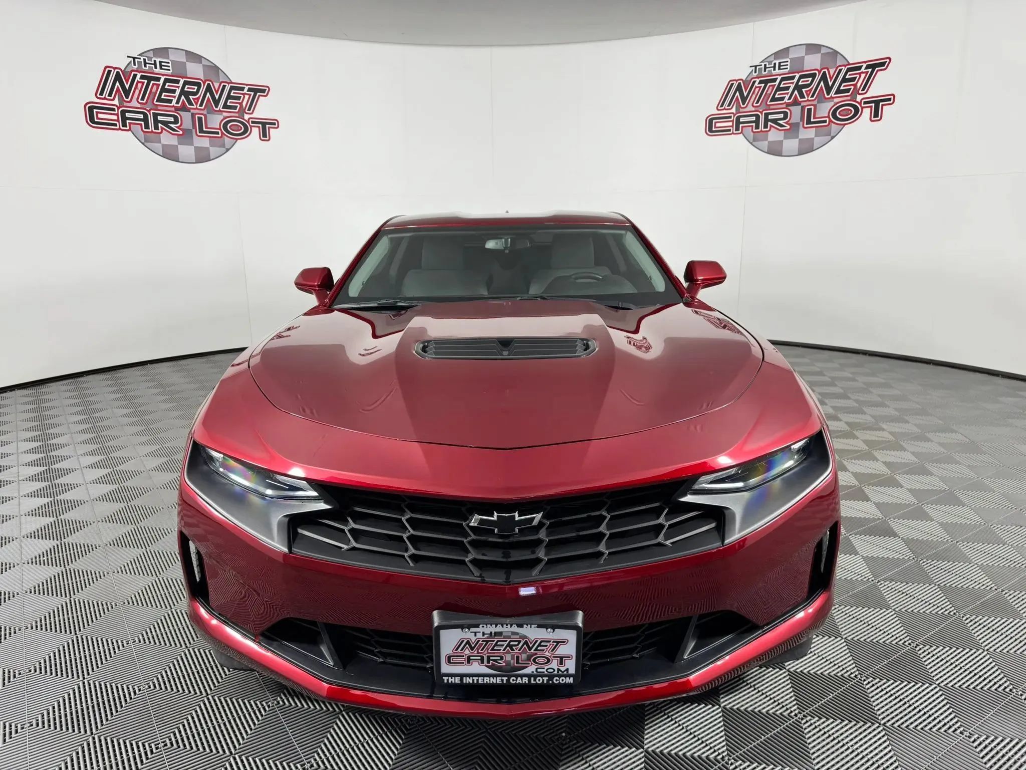 Used 2023 Chevrolet Camaro LT RWD image 2