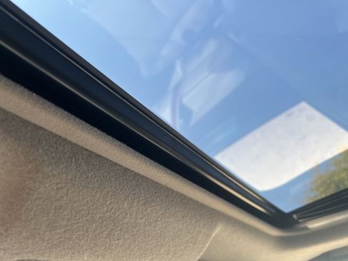 Used 2013 Toyota Highlander Limited image 11