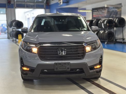 Used 2023 Honda Ridgeline RTL image 2