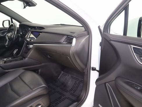 Used 2022 Cadillac XT5 Premium Luxury image 49