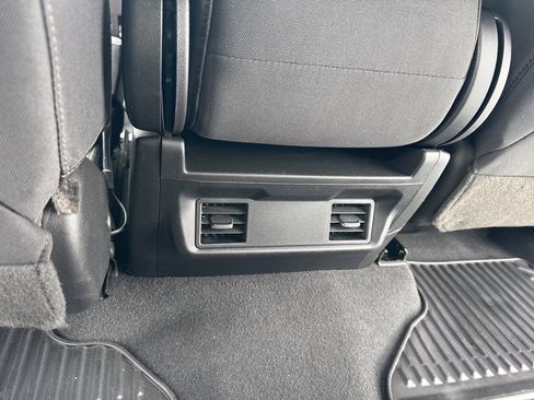 Used 2022 Chevrolet Silverado 2500 Custom w/ Custom Value Package image 25