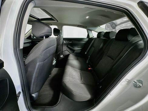 Used 2025 Honda Accord SE image 28