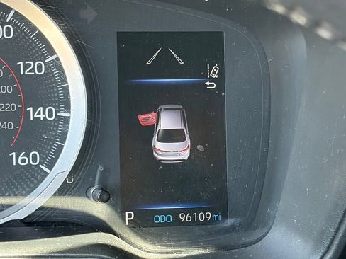 Used 2020 Toyota Corolla SE w/ Carpet Mat Package (TMS) FWD image 11