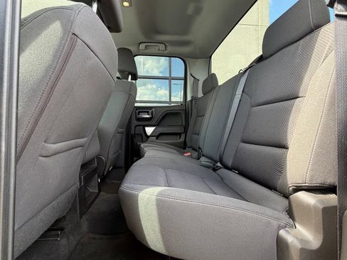 Used 2019 Chevrolet Silverado 1500 LT AWD/4WD image 9