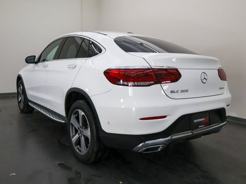 Used 2023 Mercedes-Benz GLC 300 4MATIC Coupe image 4