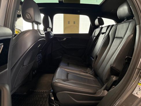 Used 2018 Audi Q7 3.0T Premium Plus w/ Premium Plus Package AWD/4WD image 17