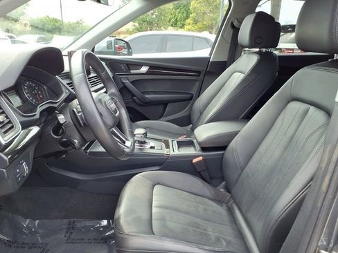 Used 2019 Audi Q5 2.0T Premium w/ Convenience Package AWD/4WD image 22