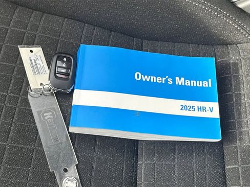 Certified 2025 Honda HR-V LX image 30