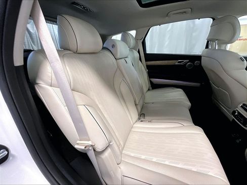 Used 2023 Genesis GV80 2.5T w/ Prestige Package AWD/4WD image 16