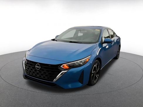 Used 2025 Nissan Sentra SV FWD image 7