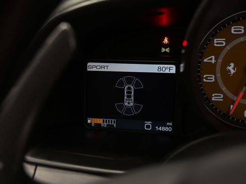 Certified 2013 Ferrari 458 Spider RWD image 46