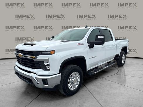 Used 2025 Chevrolet Silverado 2500 LT AWD/4WD image 1