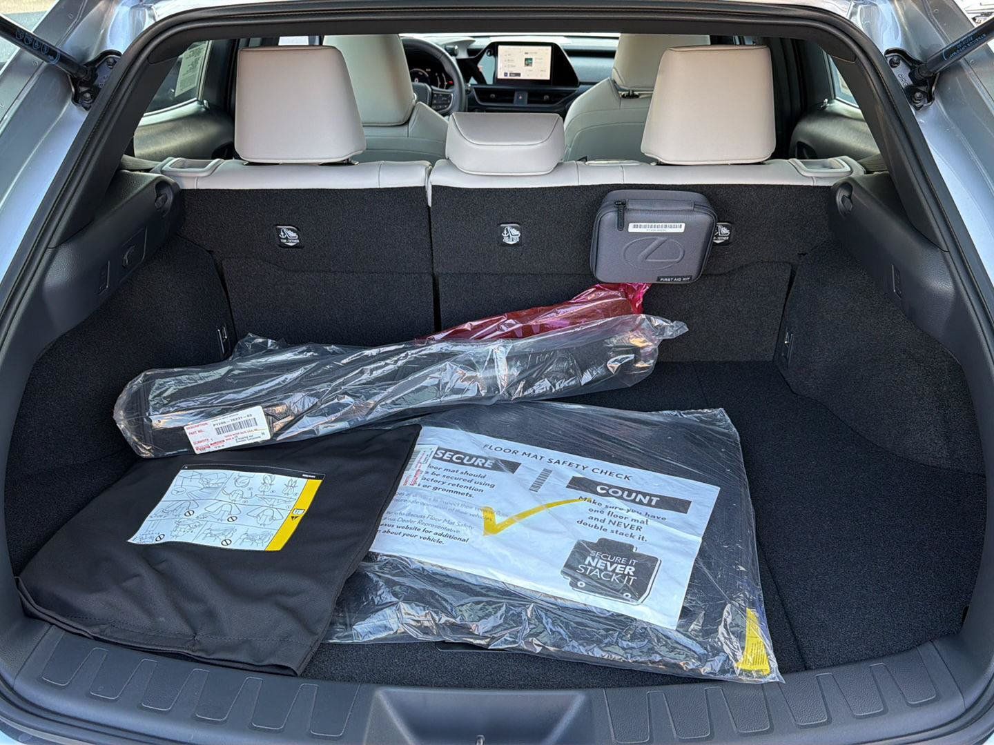New 2026 Lexus UX 300h FWD w/ Accessory Package (Z2) image 31